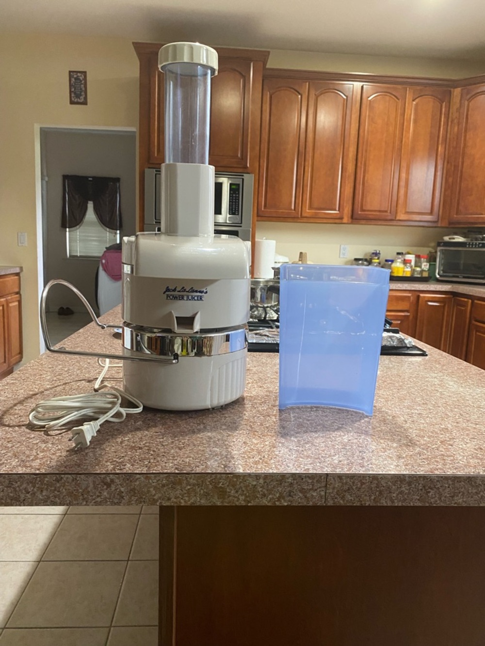 Jacklalannes brand powerful juicer .